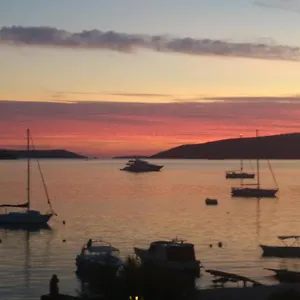 apartments-gina.hotels-in-trogir.com/